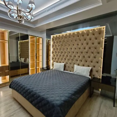 Luxury Near National In Chishinau Apartment